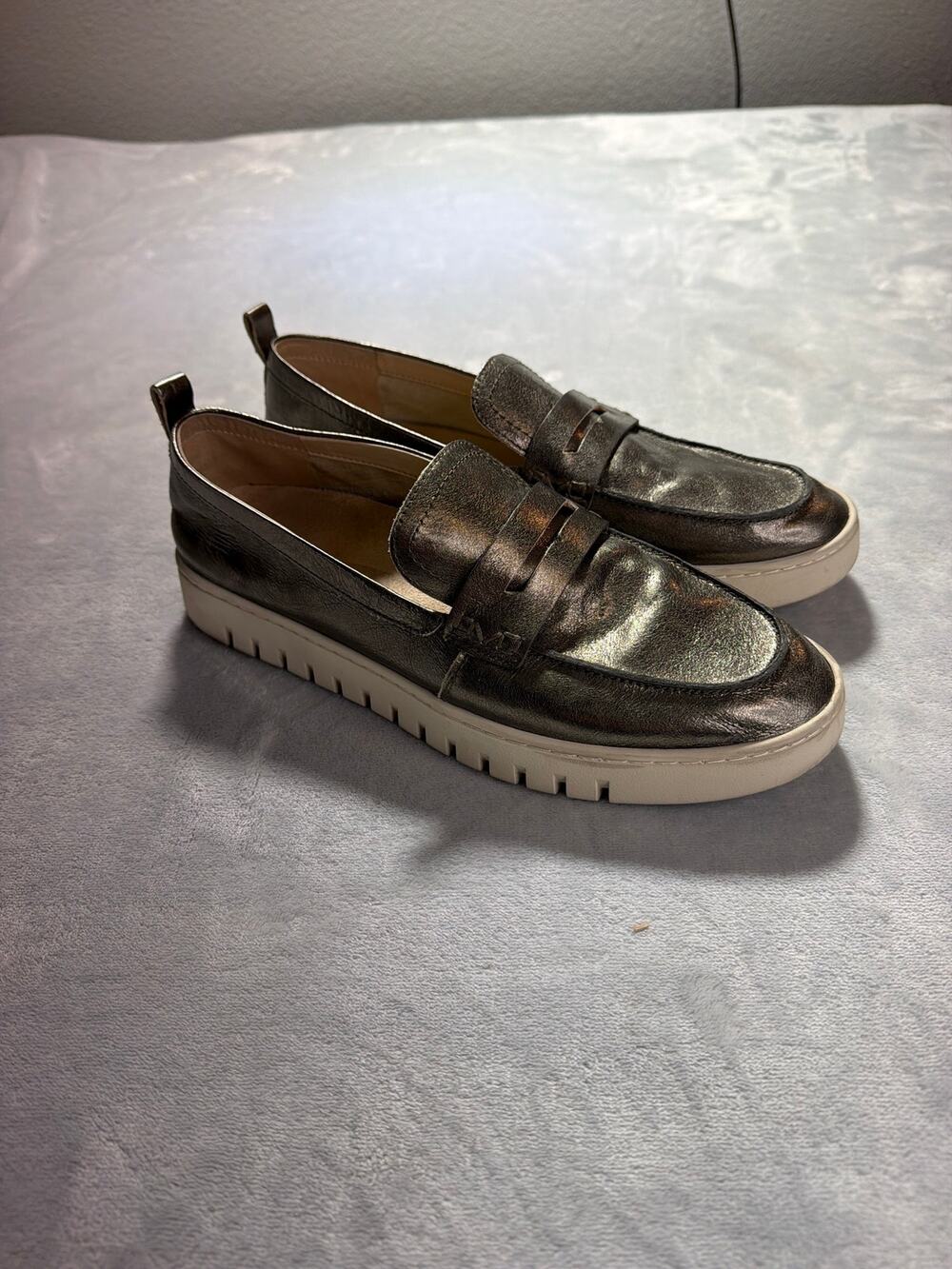 Vionic Uptown Loafer Silver Metallic Leather Slip On Shoes Comfort Womens US 11